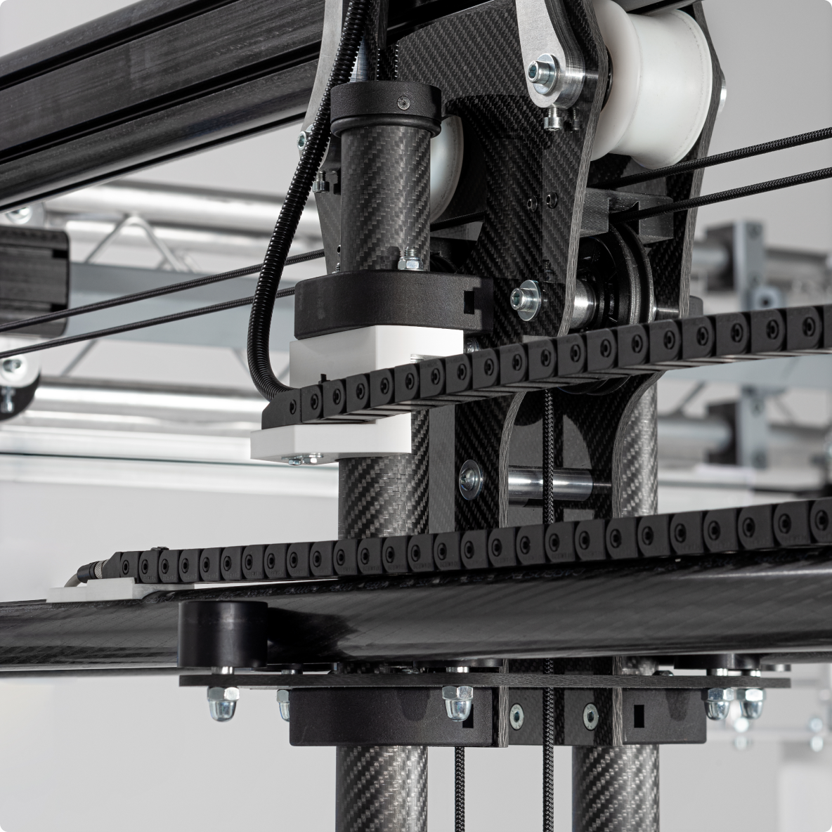 Heavy-Duty Gantry & Ergonomic Harness
